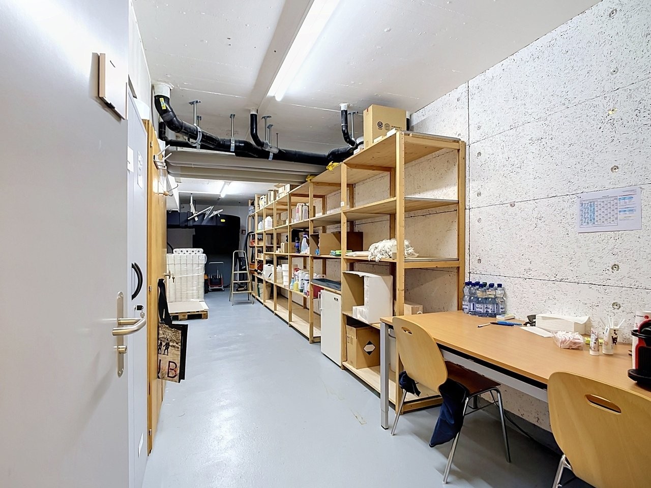 1130m² de locaux de stockage