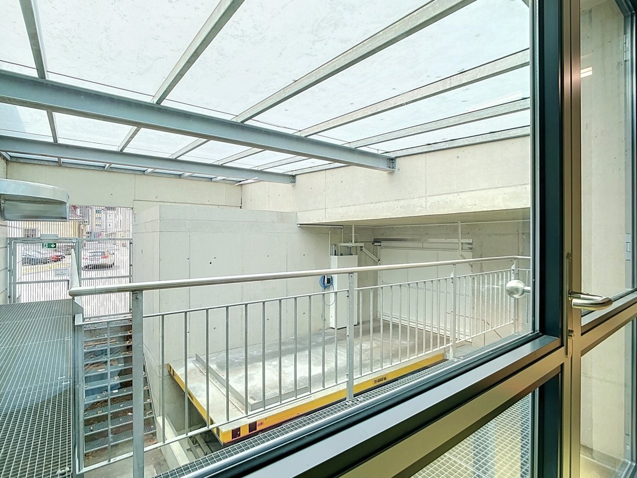 1130m² de locaux de stockage