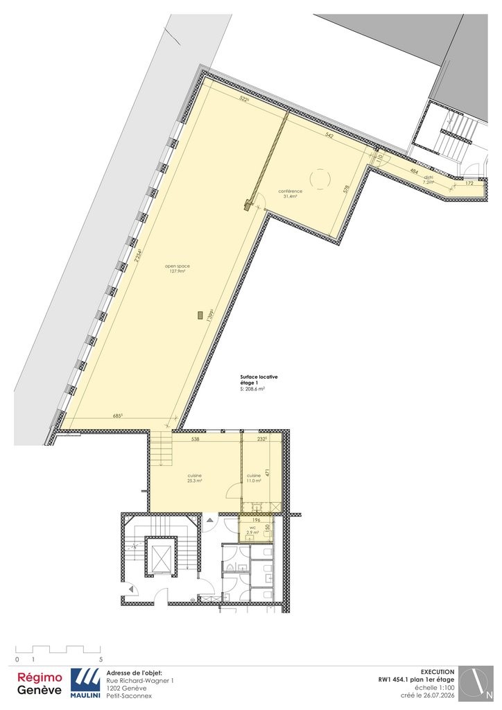 208m² office