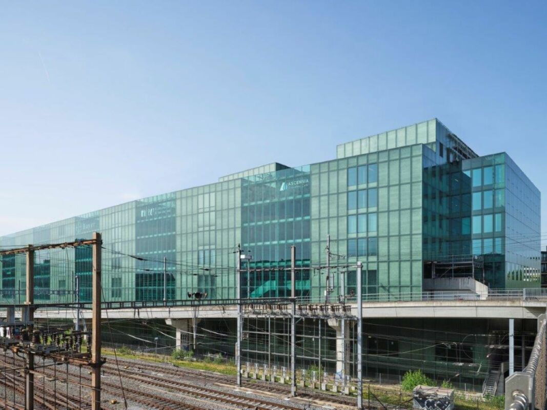 1200m² de bureaux
