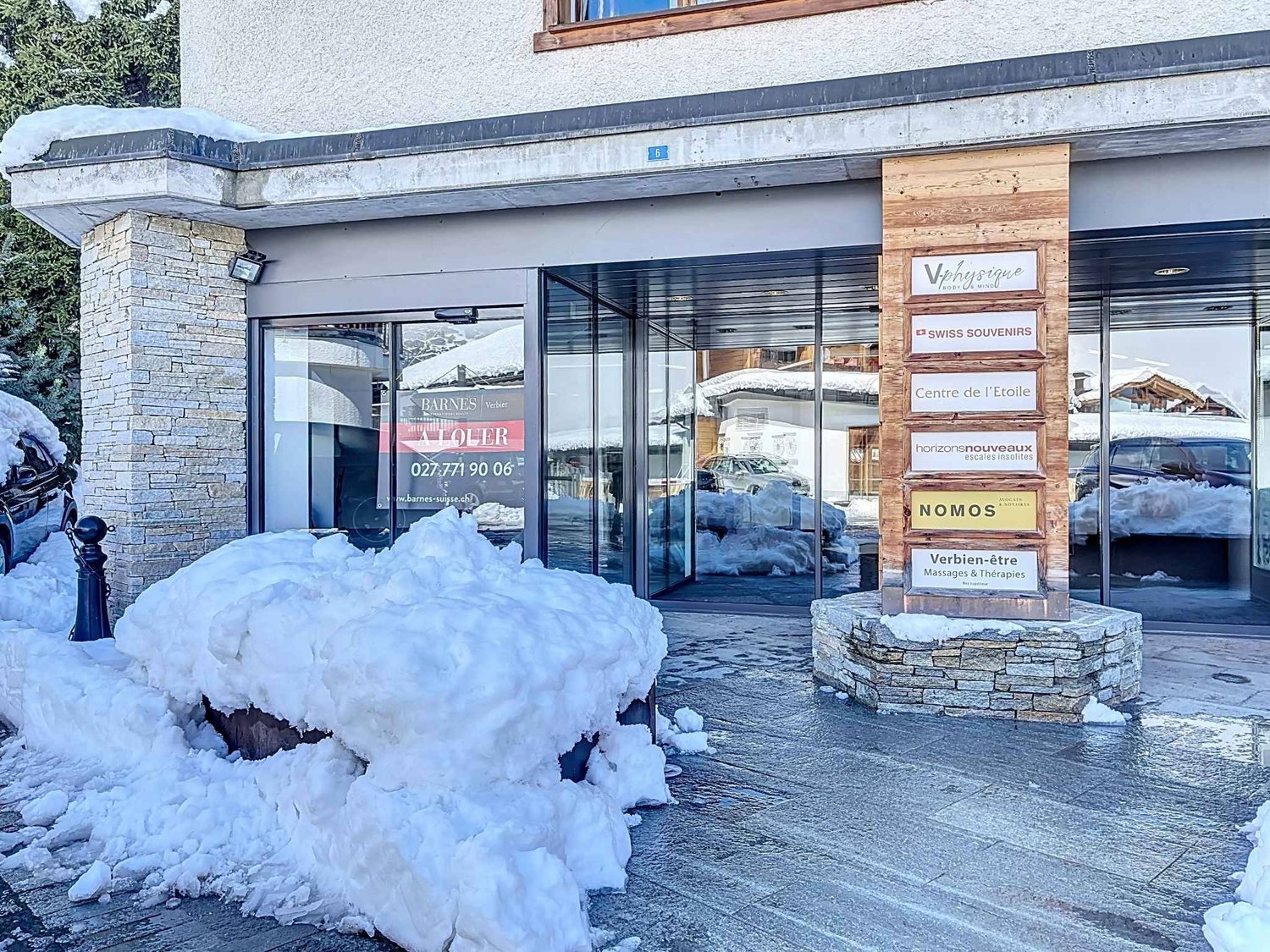 124m² shopping centre, photo 2 sur 4