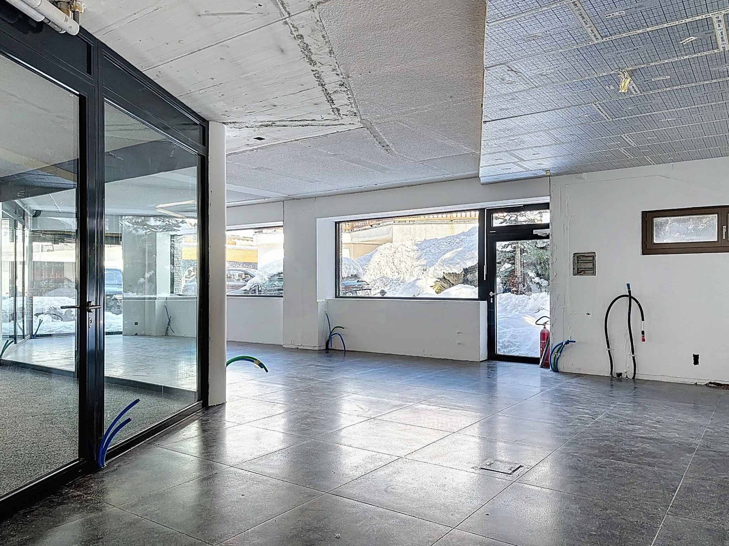124m² shopping centre, photo 3 sur 4