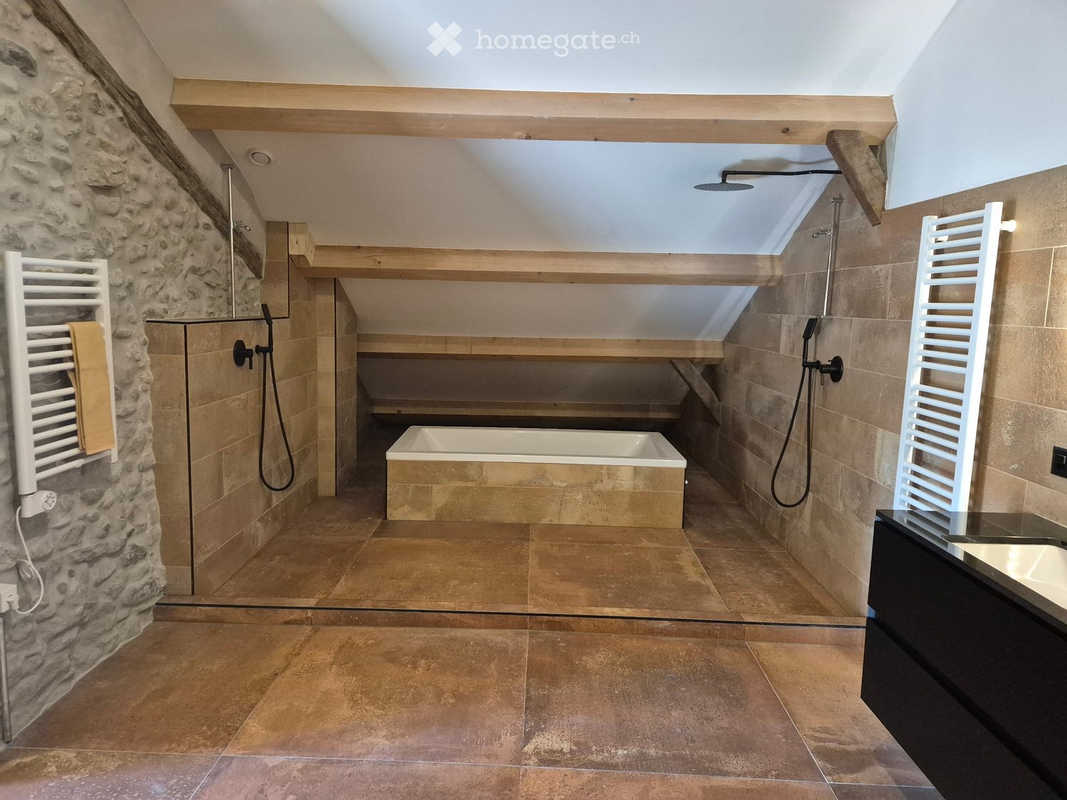 5 rooms apartment, photo 1 sur 5