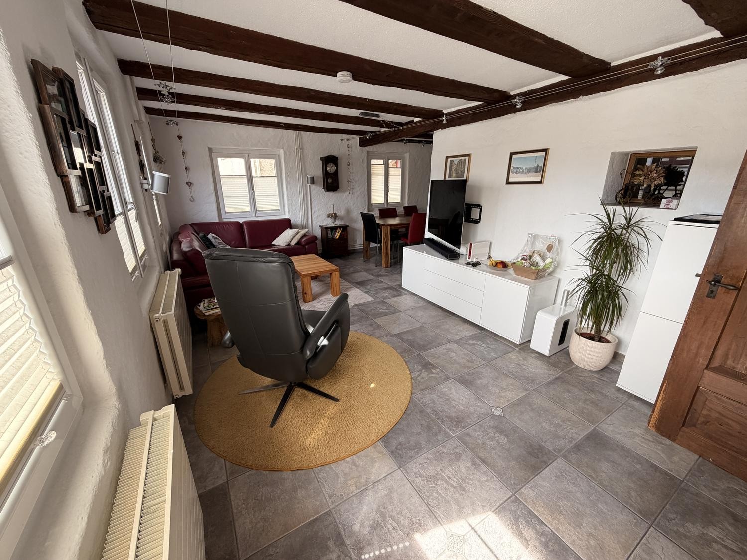 8 ½ rooms single house