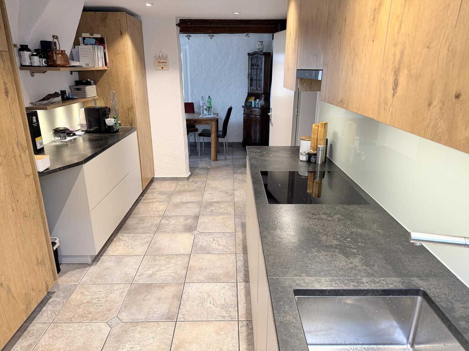 8 ½ rooms single house