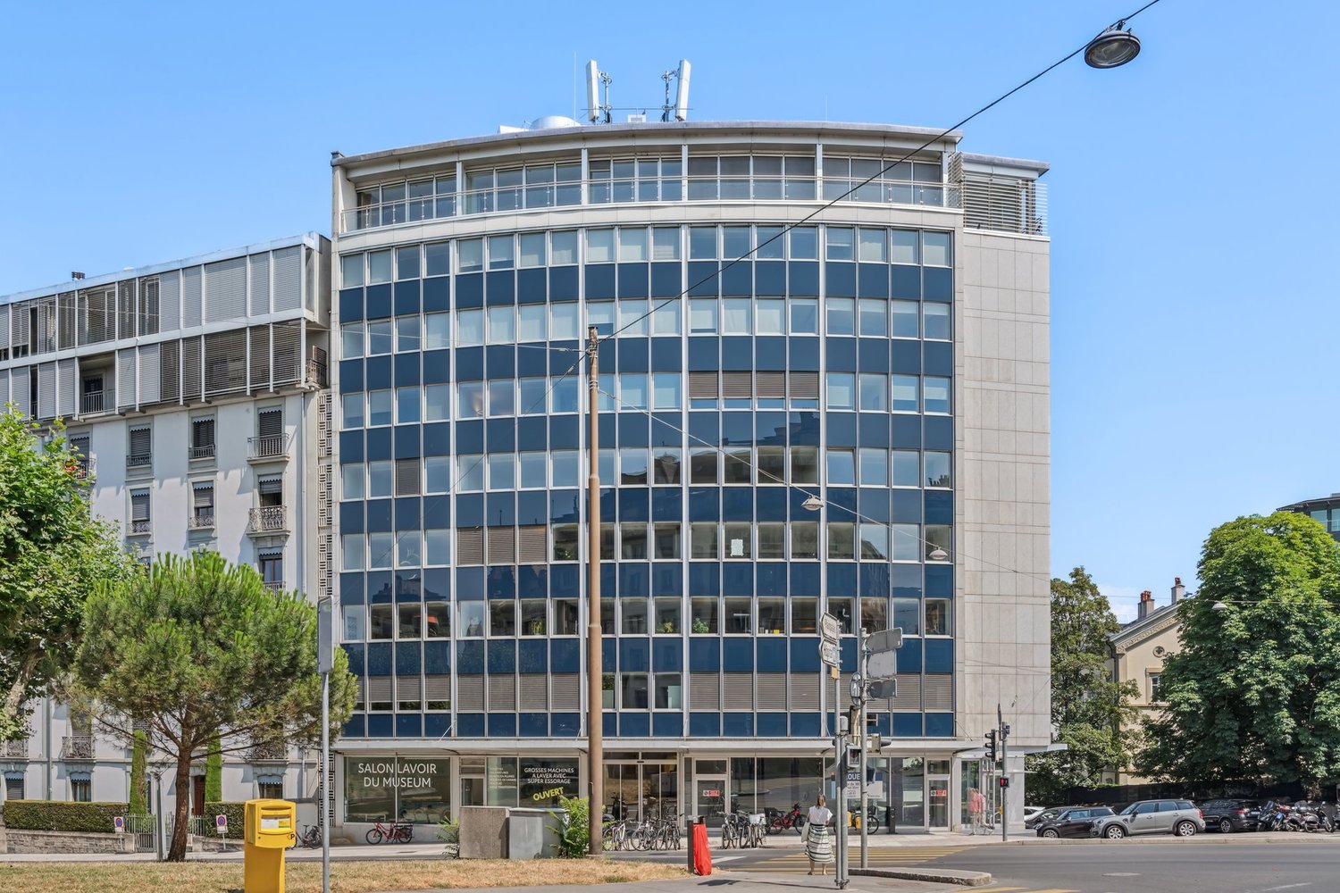 326m² office, photo 1 sur 7