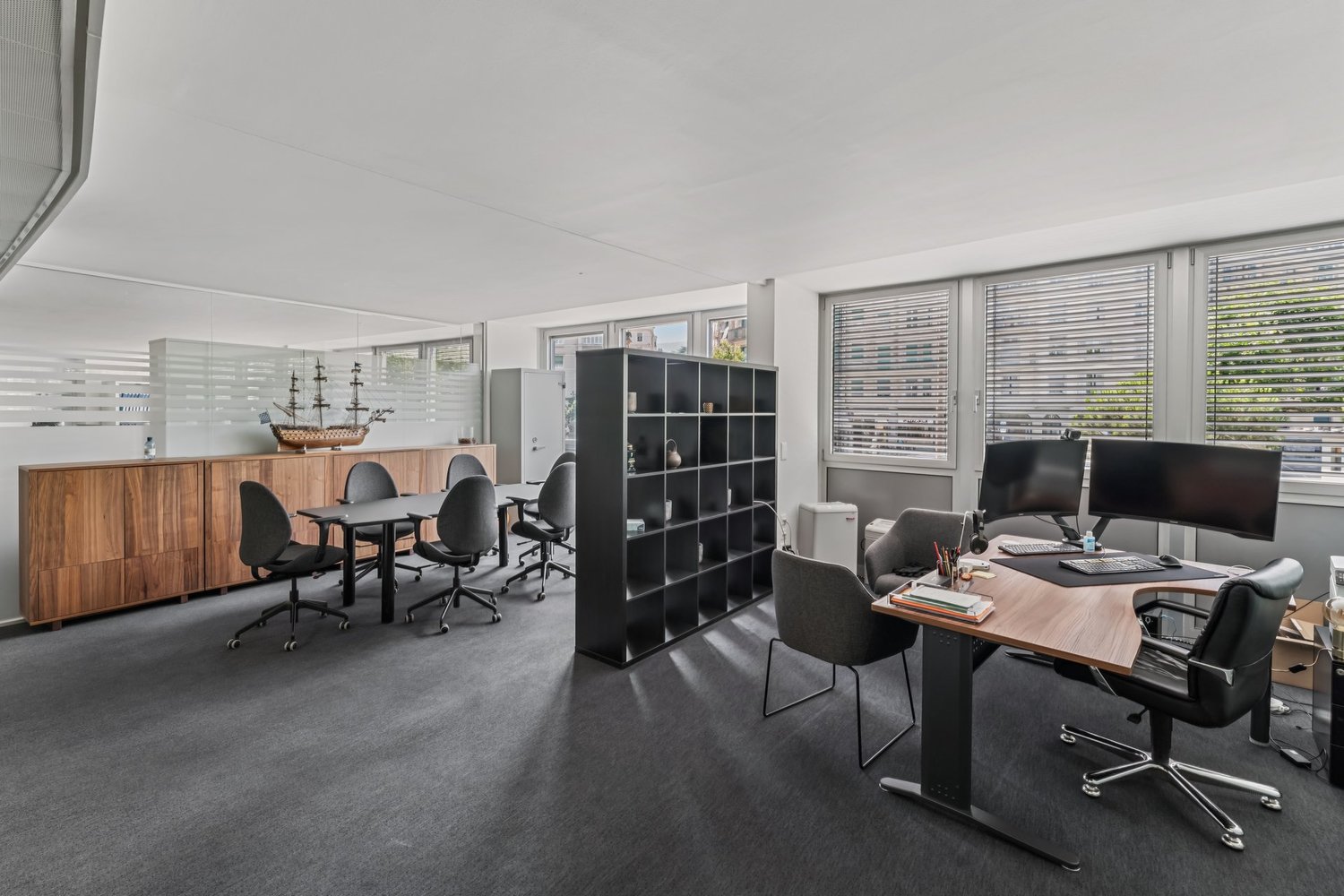 326m² office, photo 3 sur 7