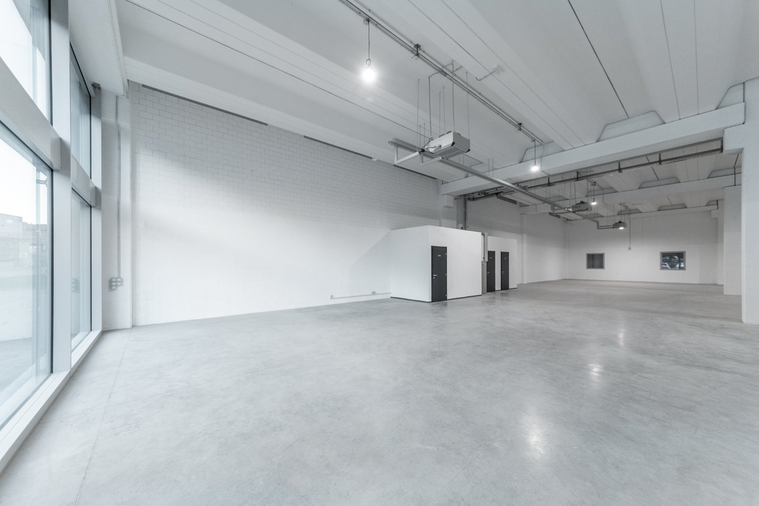 338m² department store, photo 2 sur 8