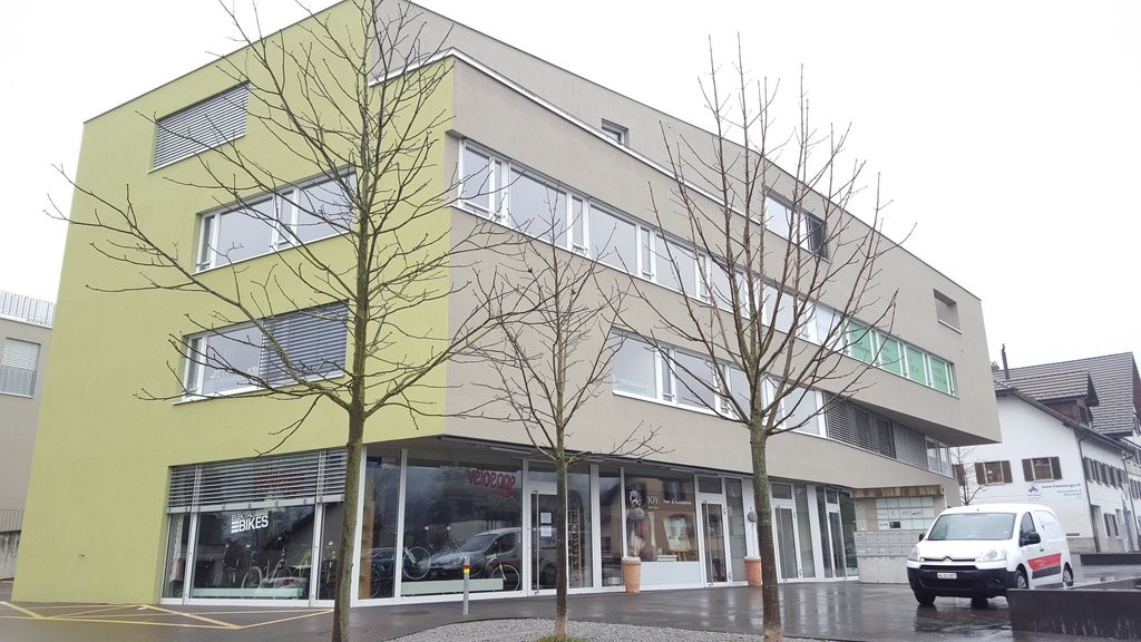 76m² bureau, photo 1 sur 3