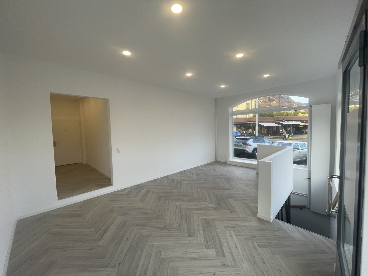 89m² commercial, photo 1 sur 7