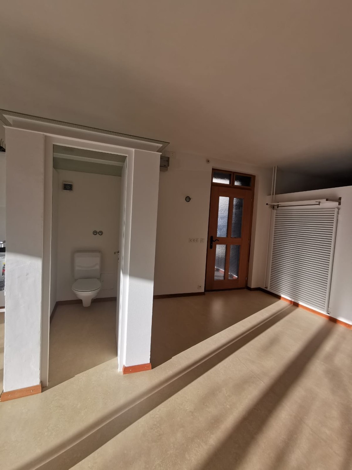 90m² commercial, photo 7 sur 7