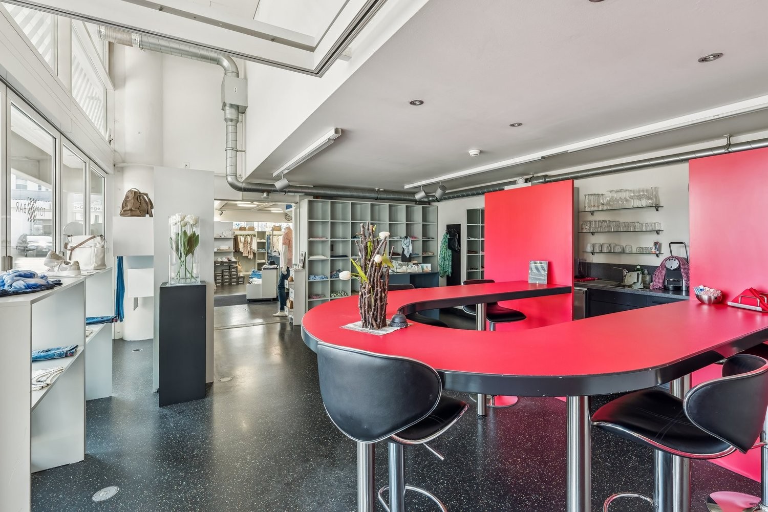 Commerce de 279m², photo 9 sur 9