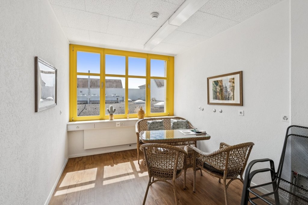 125m² office, photo 2 sur 7