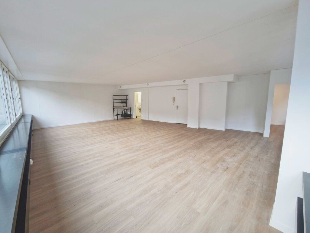 Bureau de 68m², photo 2 sur 4