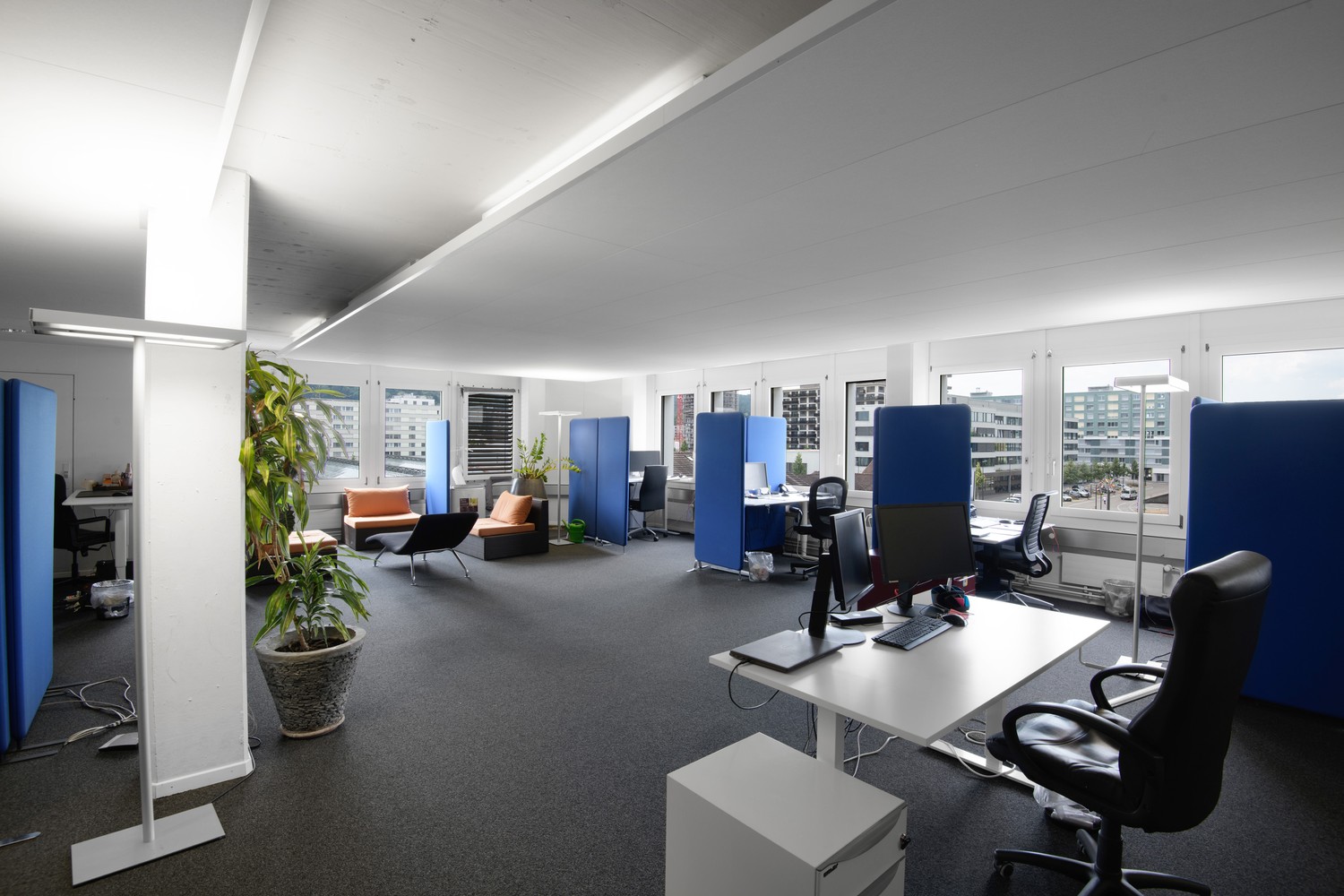332m² bureau