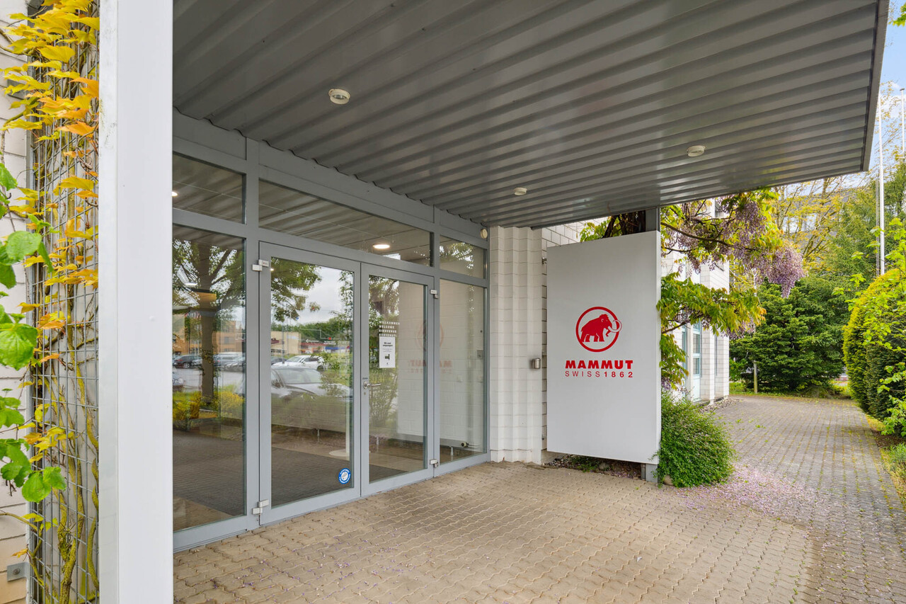 1260m² commercial, photo 1 sur 10