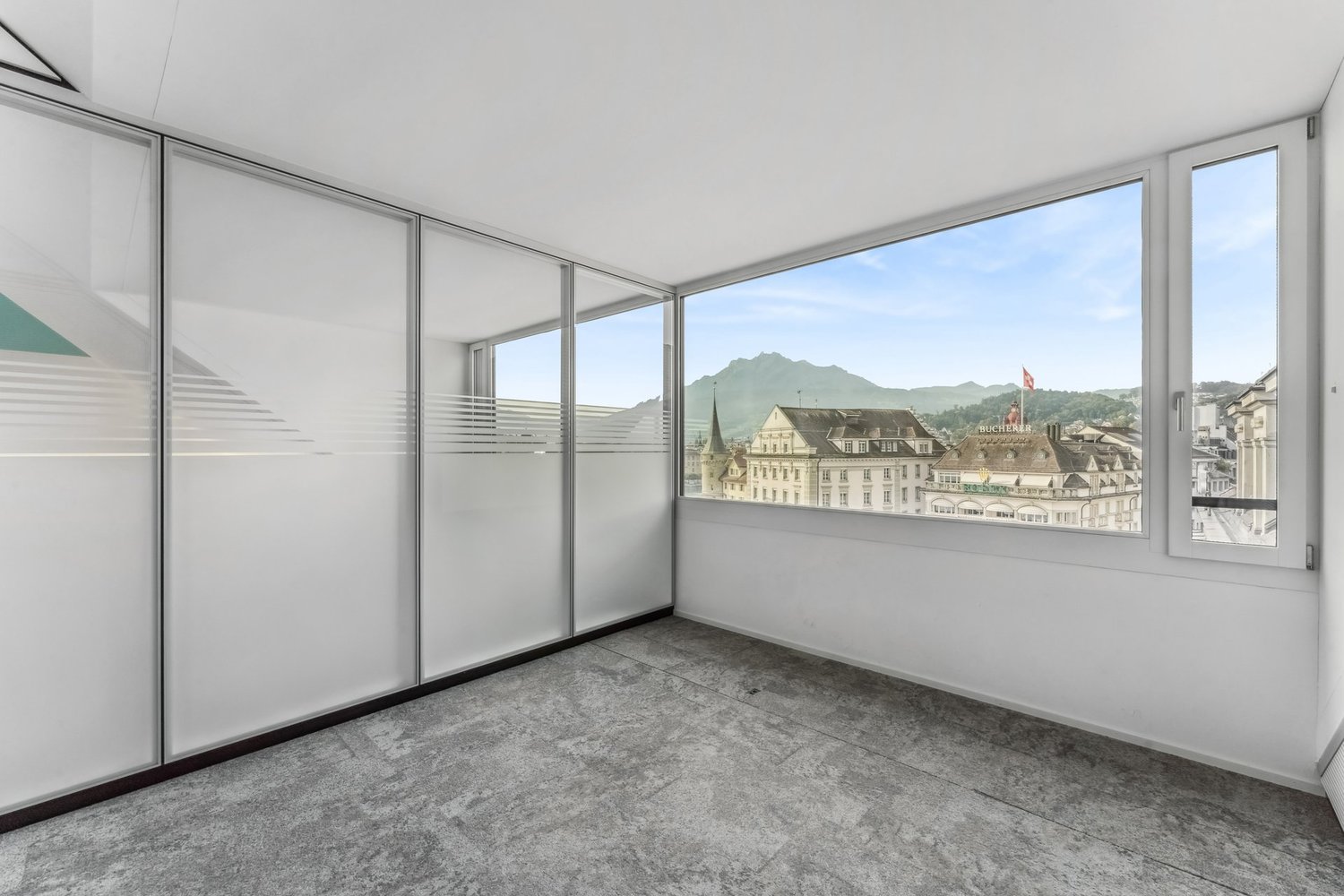 319m² de cabinet