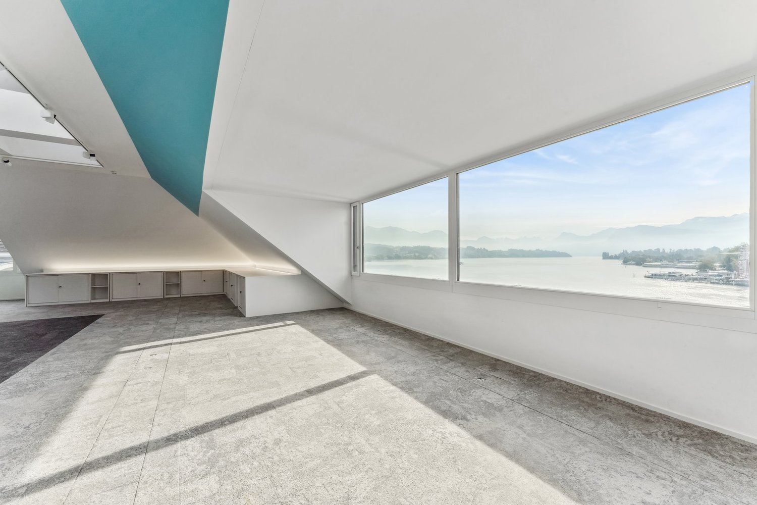 319m² de cabinet