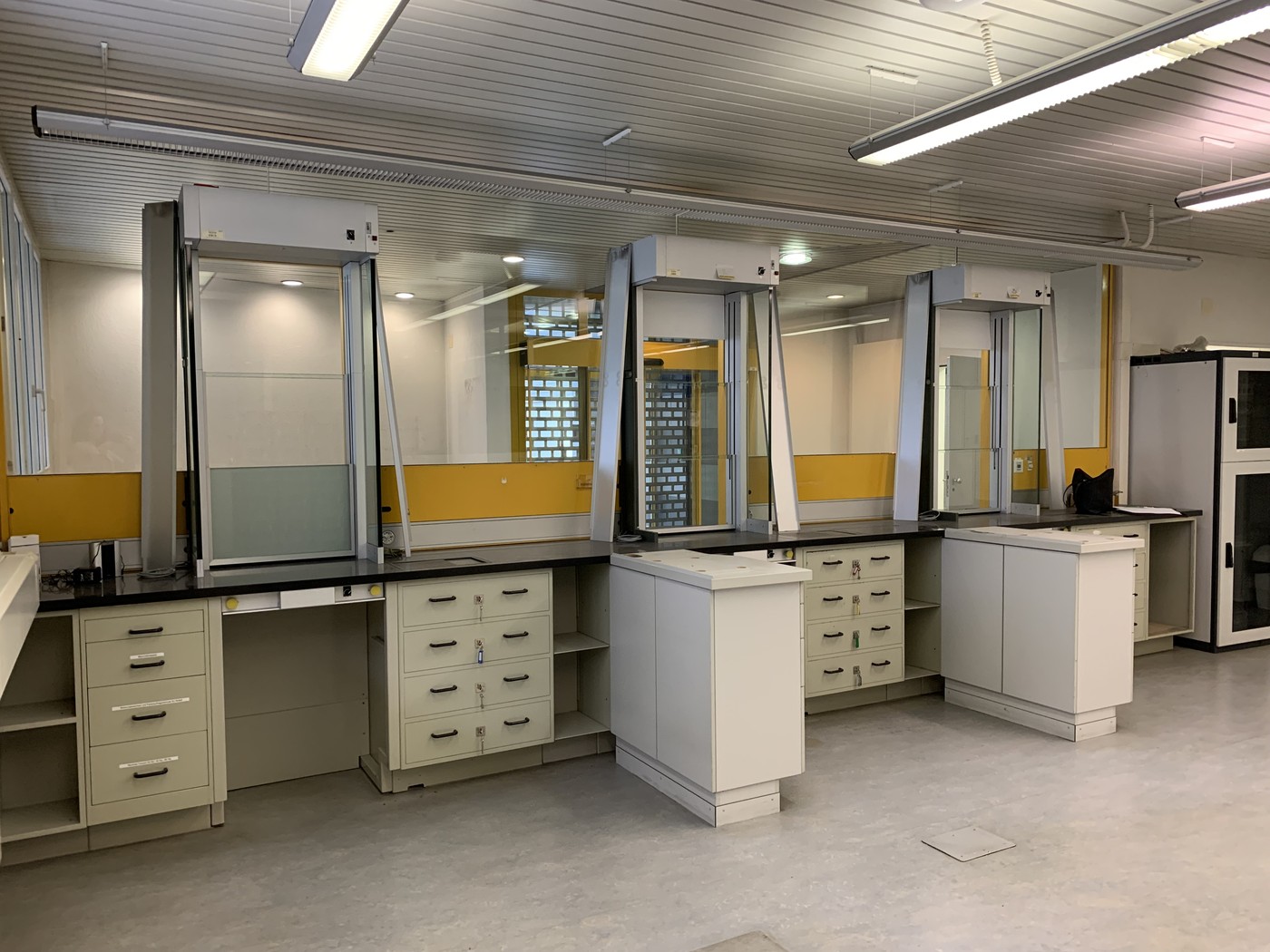 120m² commercial, photo 2 sur 7