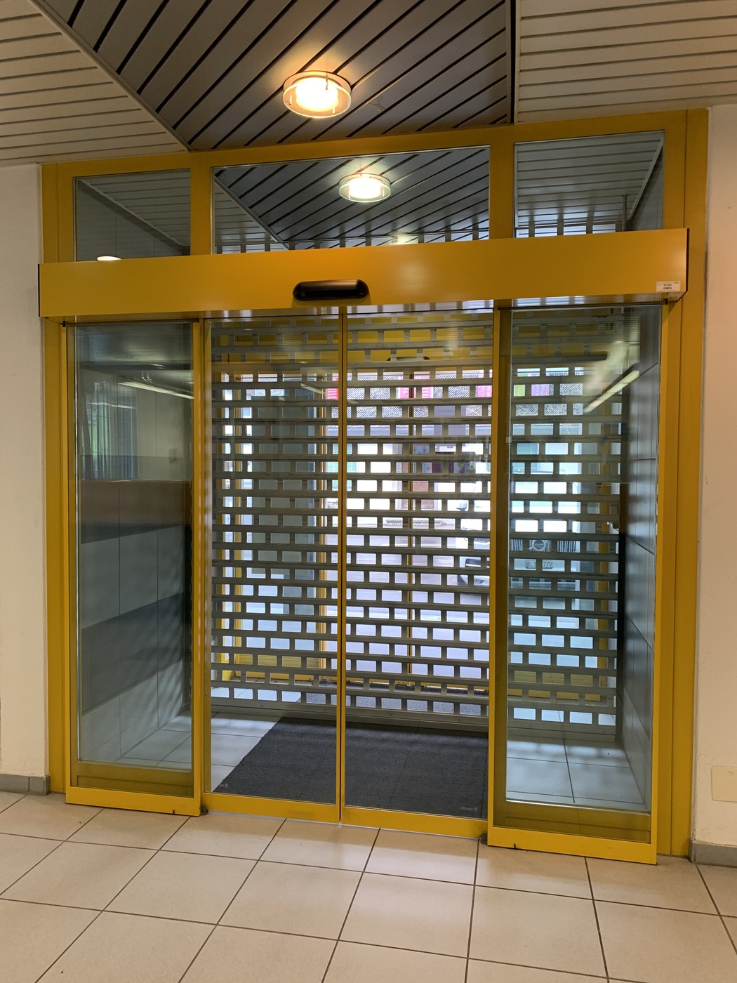 120m² commercial, photo 3 sur 7