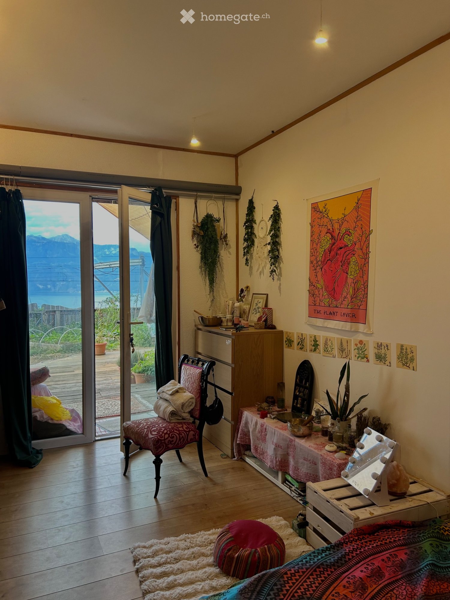 1 room single room