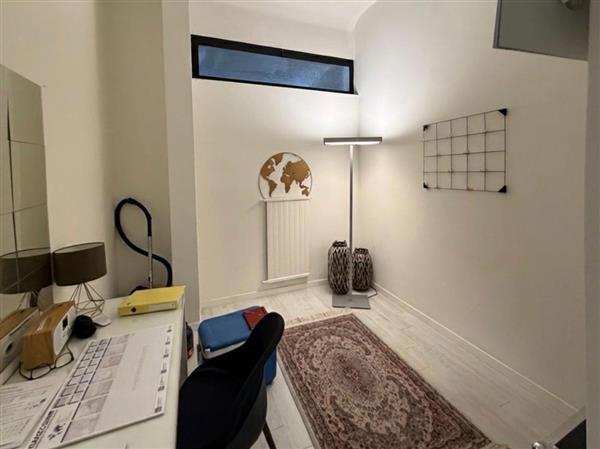 Bureau, photo 2 sur 7