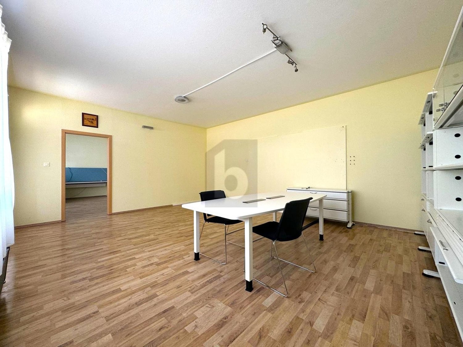Bureau de 56m²