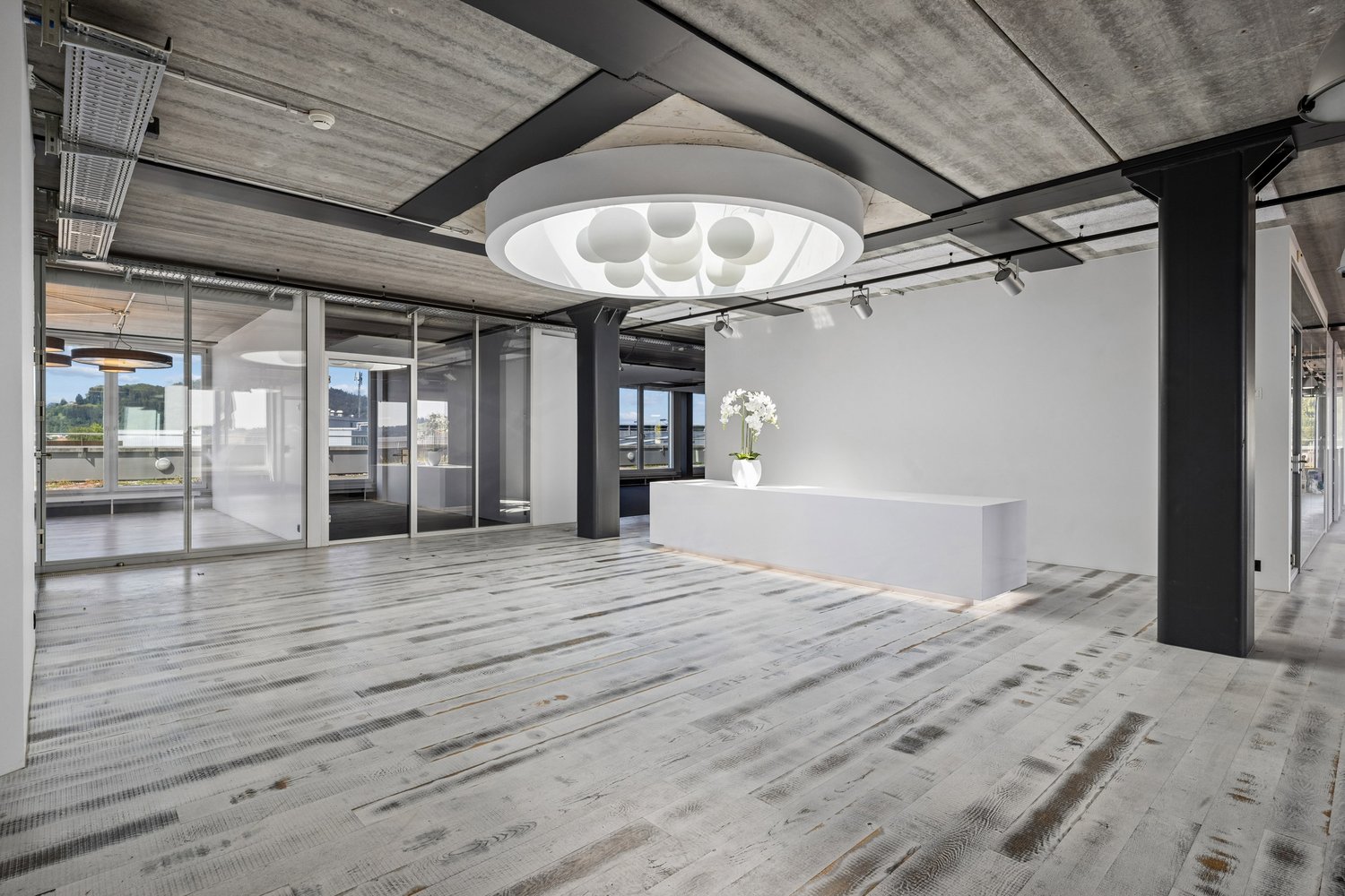 592m² bureau, photo 3 sur 10