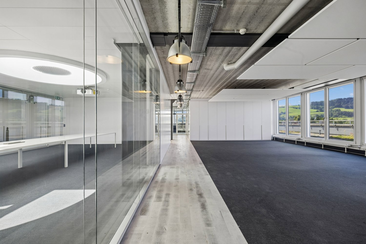 592m² bureau, photo 9 sur 10