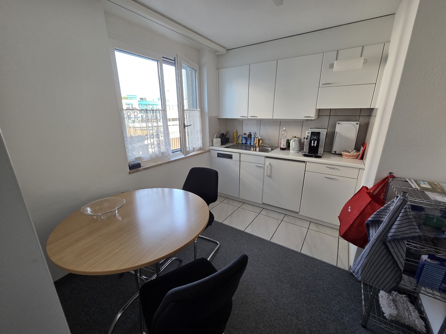 Bureau de 130m², photo 6 sur 9