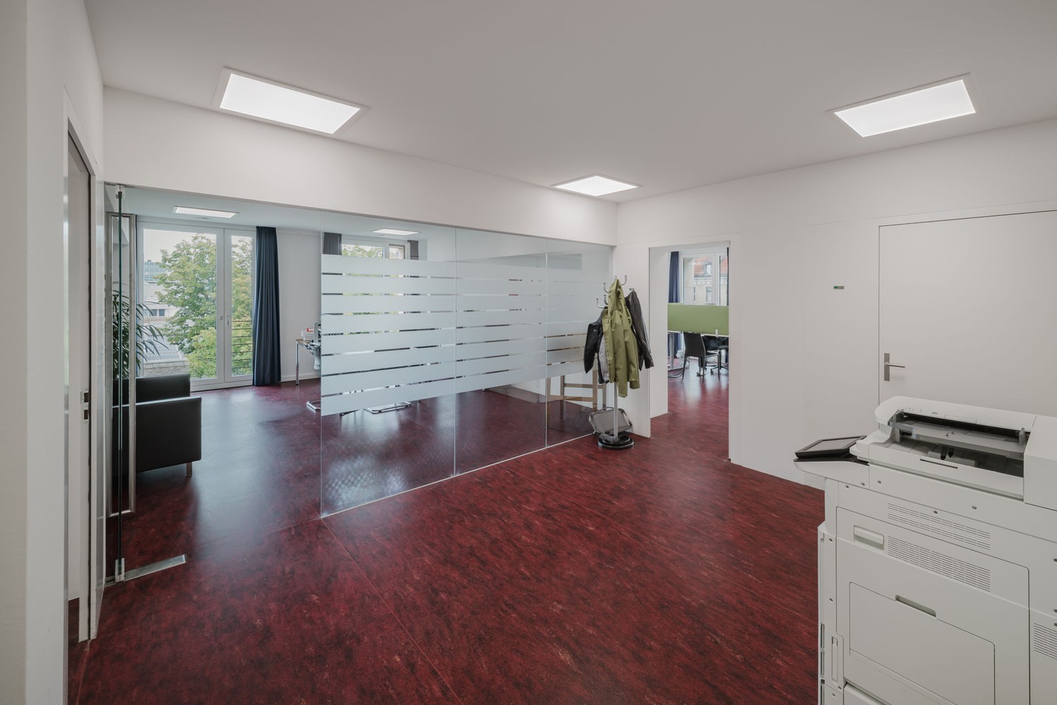 625m² commercial