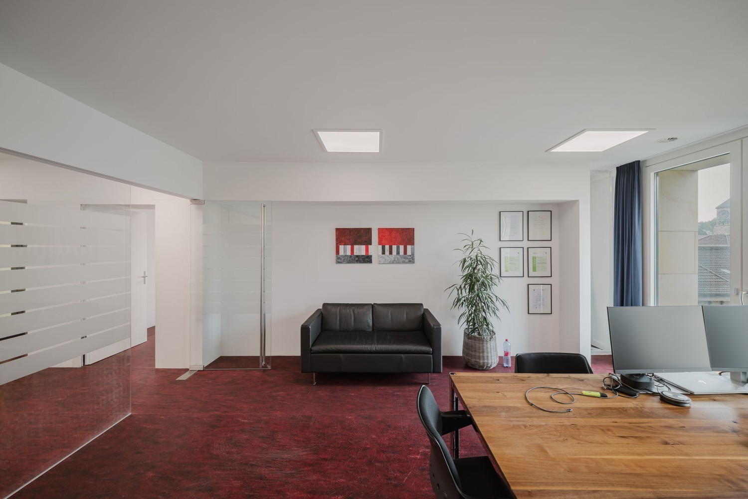625m² commercial