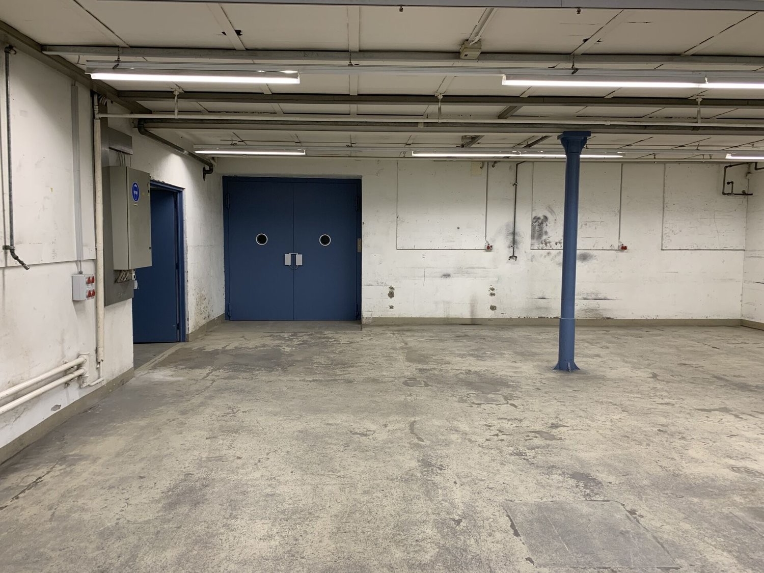 210m² commercial, photo 4 sur 7