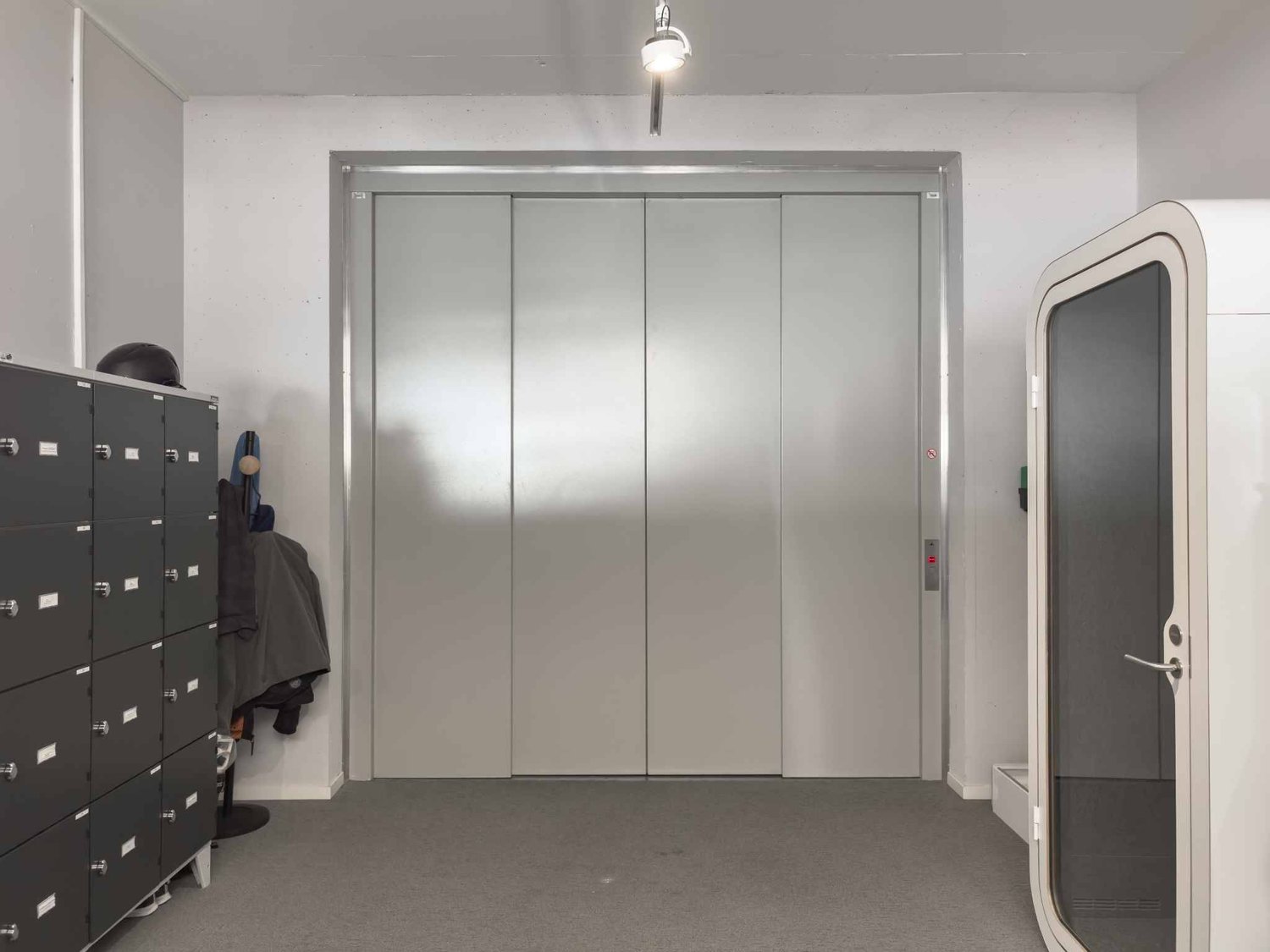 732m² commercial, photo 10 sur 10