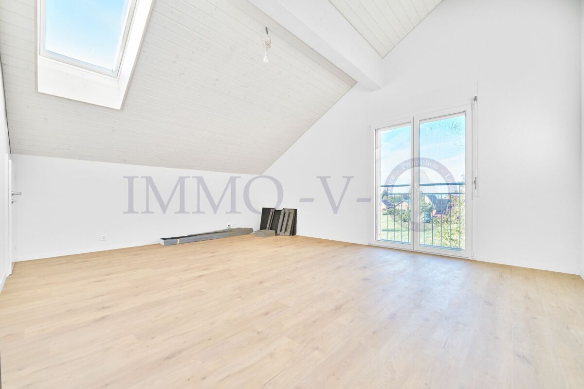 3 rooms attic flat
