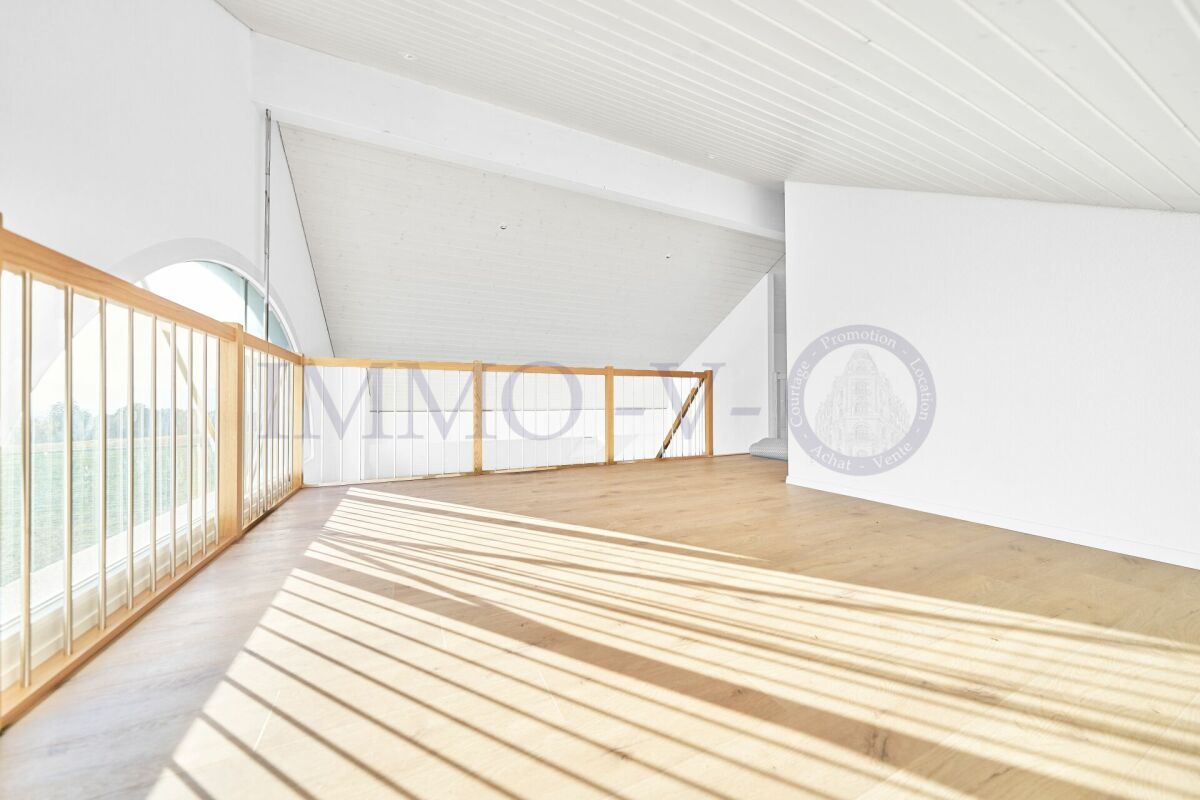3 rooms attic flat