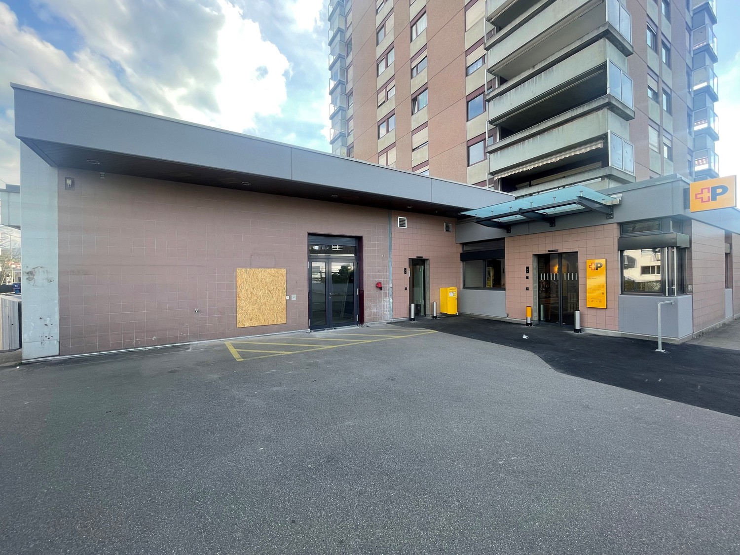 Magasin de 354m²