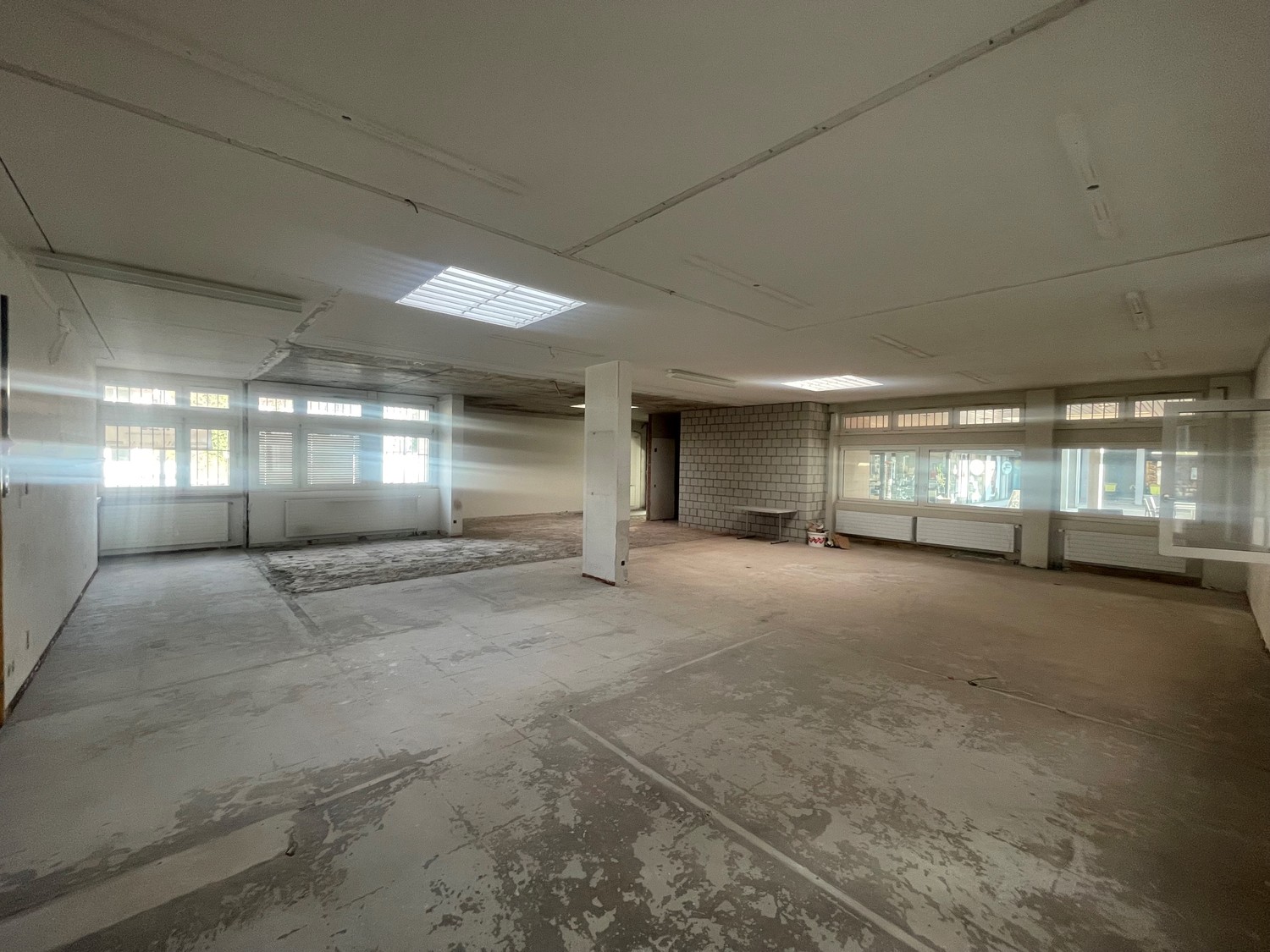 Magasin de 354m²