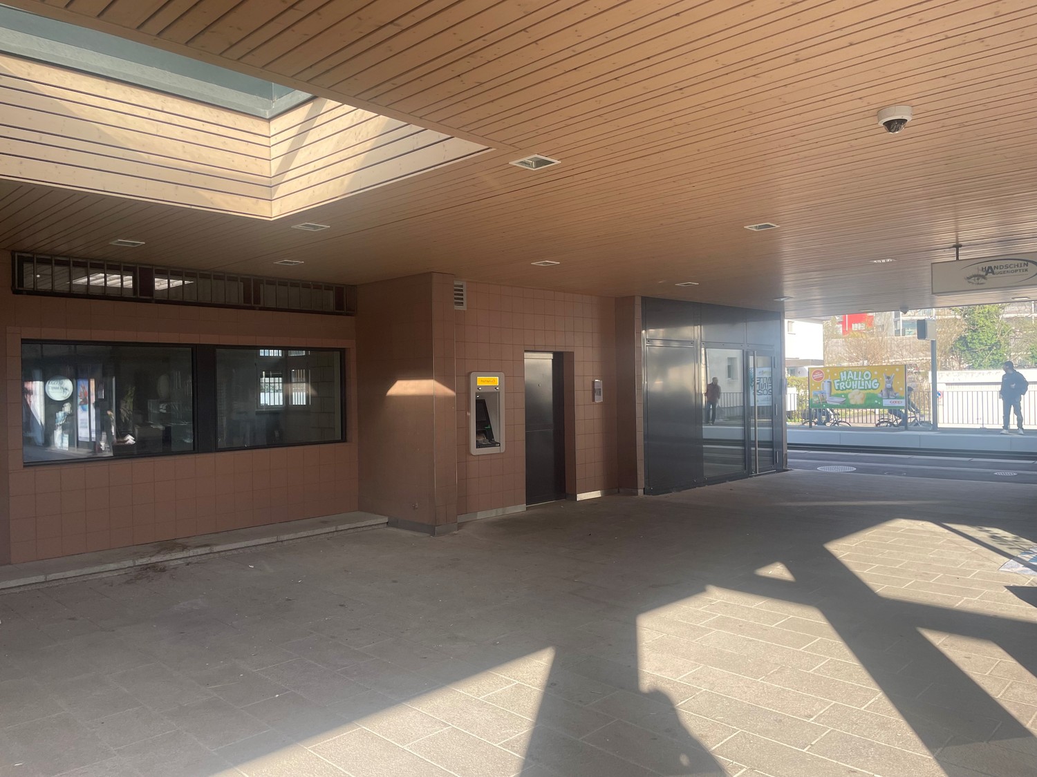 Magasin de 354m²