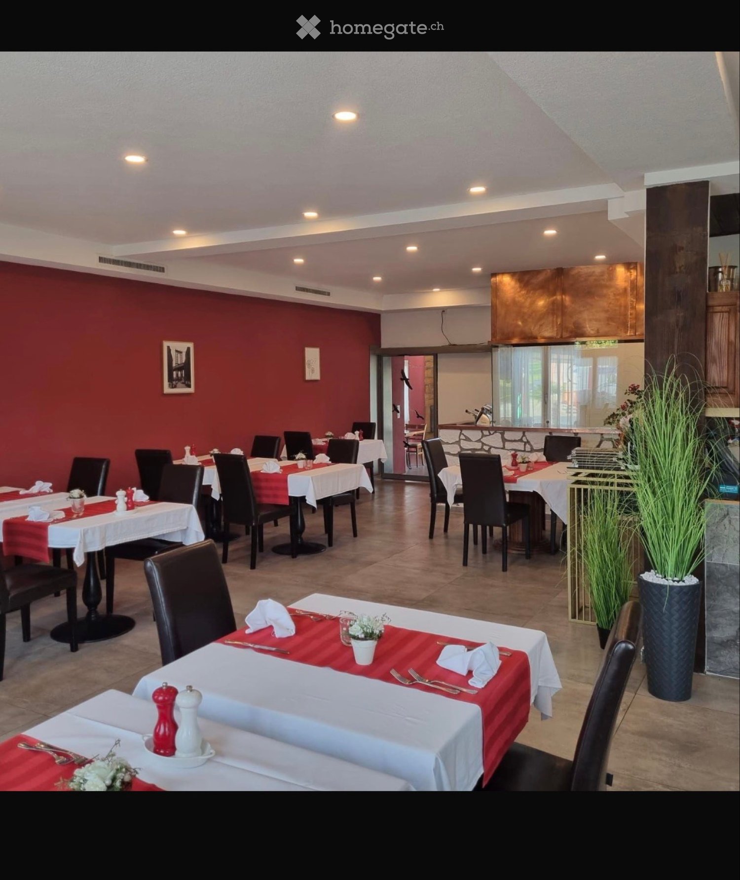Maison complète avec restaurant et bar à louer, prix de location attractif

Une maison complète avec restaurant, bar et plusieurs appartements est à louer à un prix de location très attractif de CHF 6000.- par mois.

L'offre comprend :

- 1 appartement de 3,5 pièces 1400.-
1 restaurant et petite bar
