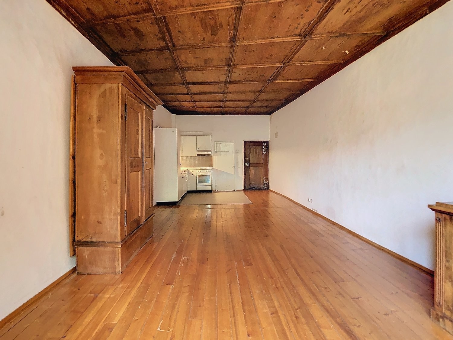 1 room studio