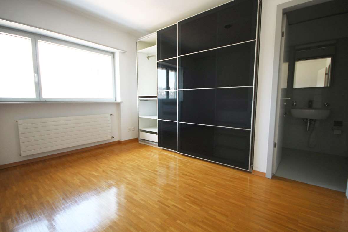 Appartement de 4 ¾ pièces, photo 6 sur 10