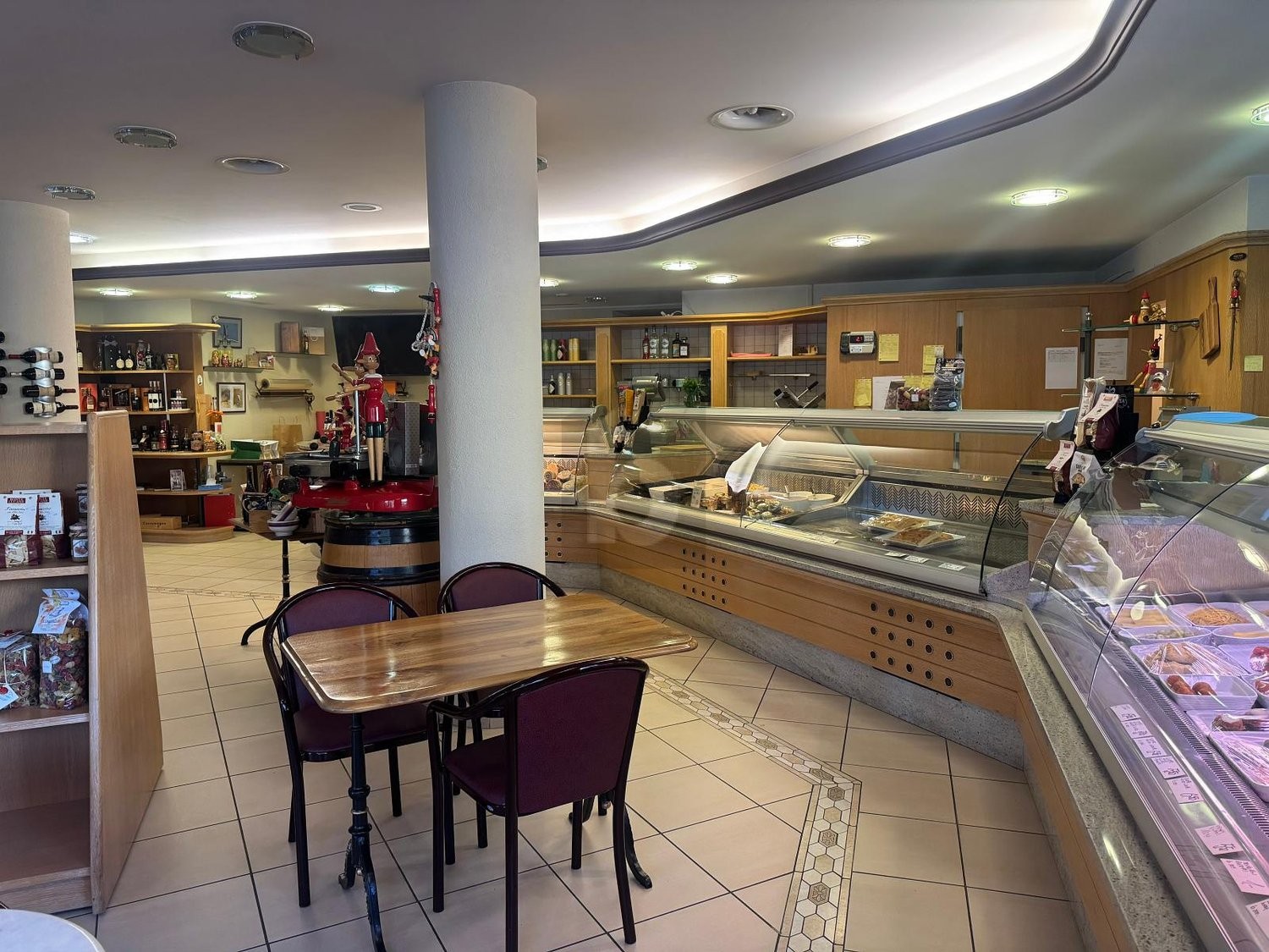 Ristorante di 230m²