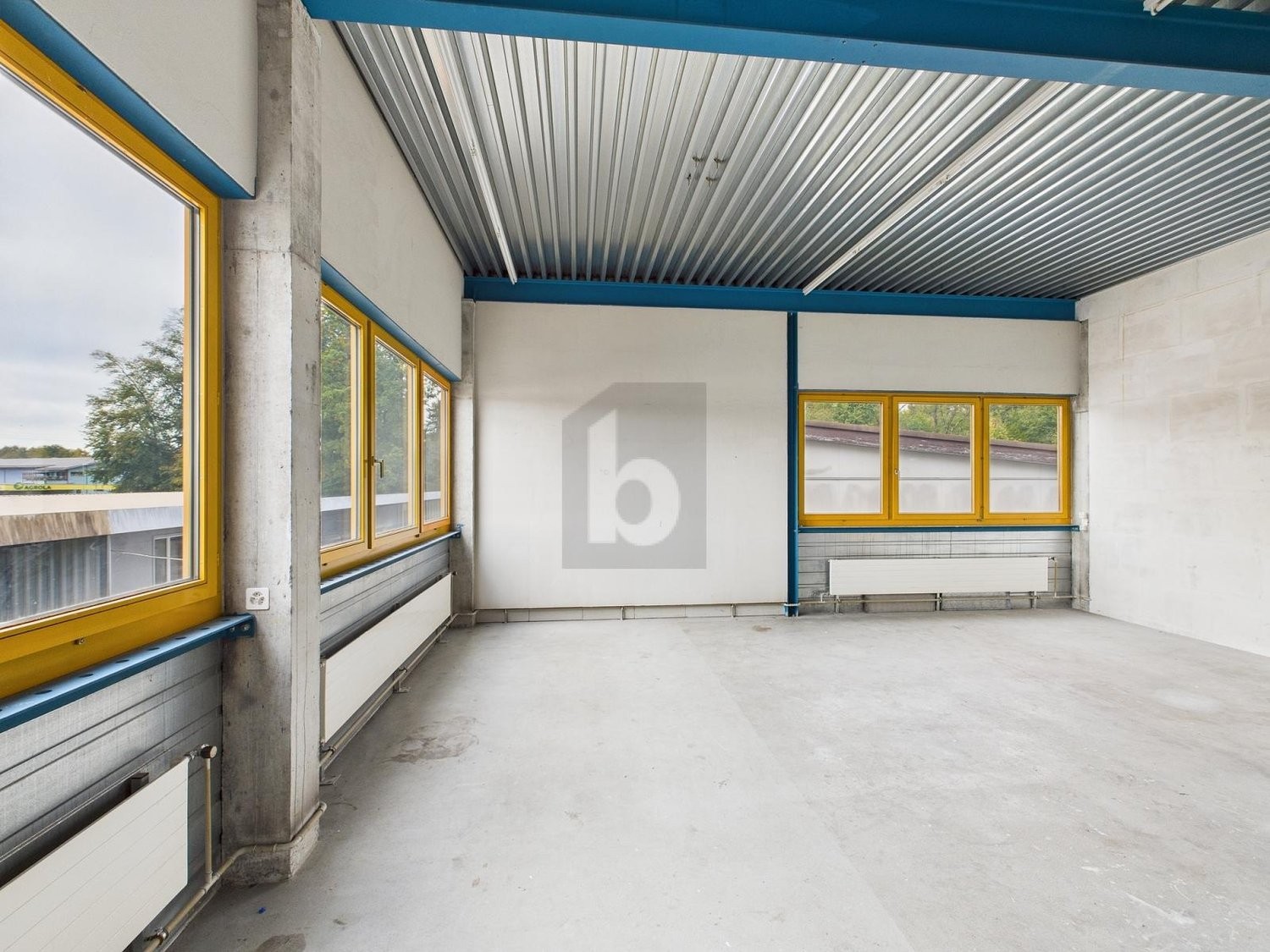 Local de stockage de 75m²
