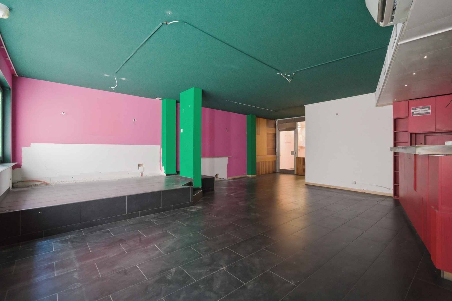 113m² restaurant, photo 3 sur 6