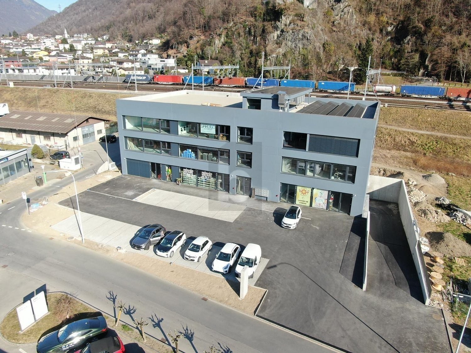 120m² bureau, photo 1 sur 4