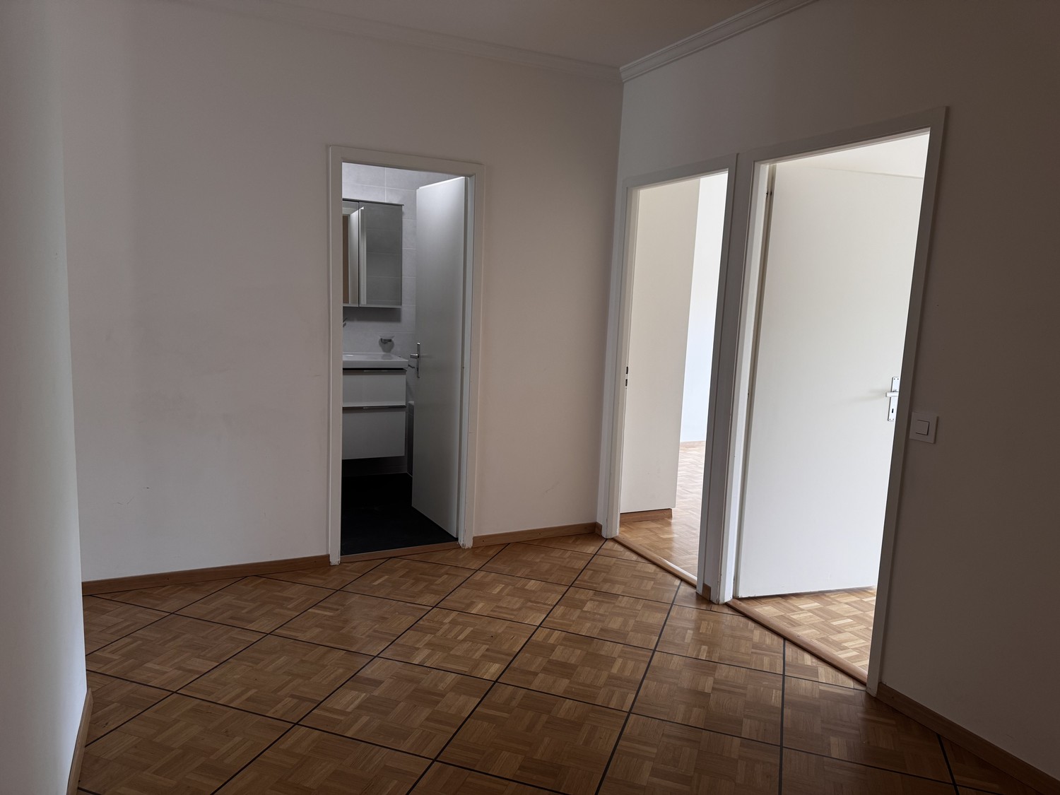 5 rooms apartment