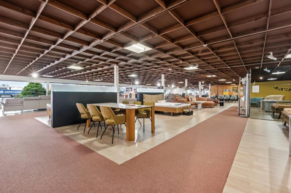 Magasin de 1000m², photo 3 sur 5