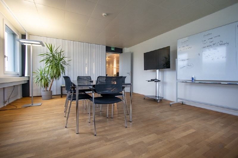 316m² bureau