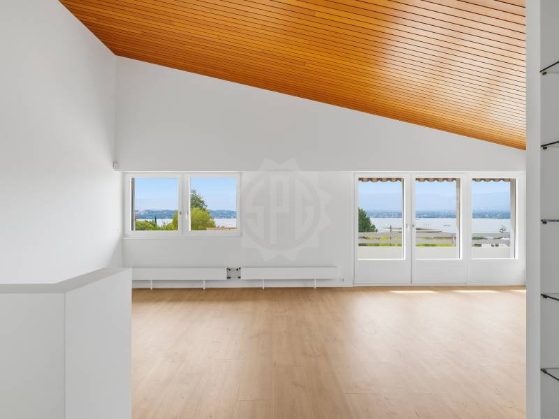 10 rooms single house